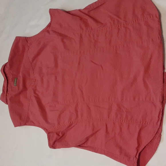 Coral colored Sleeveless Columbia button down - Picture 3 of 4